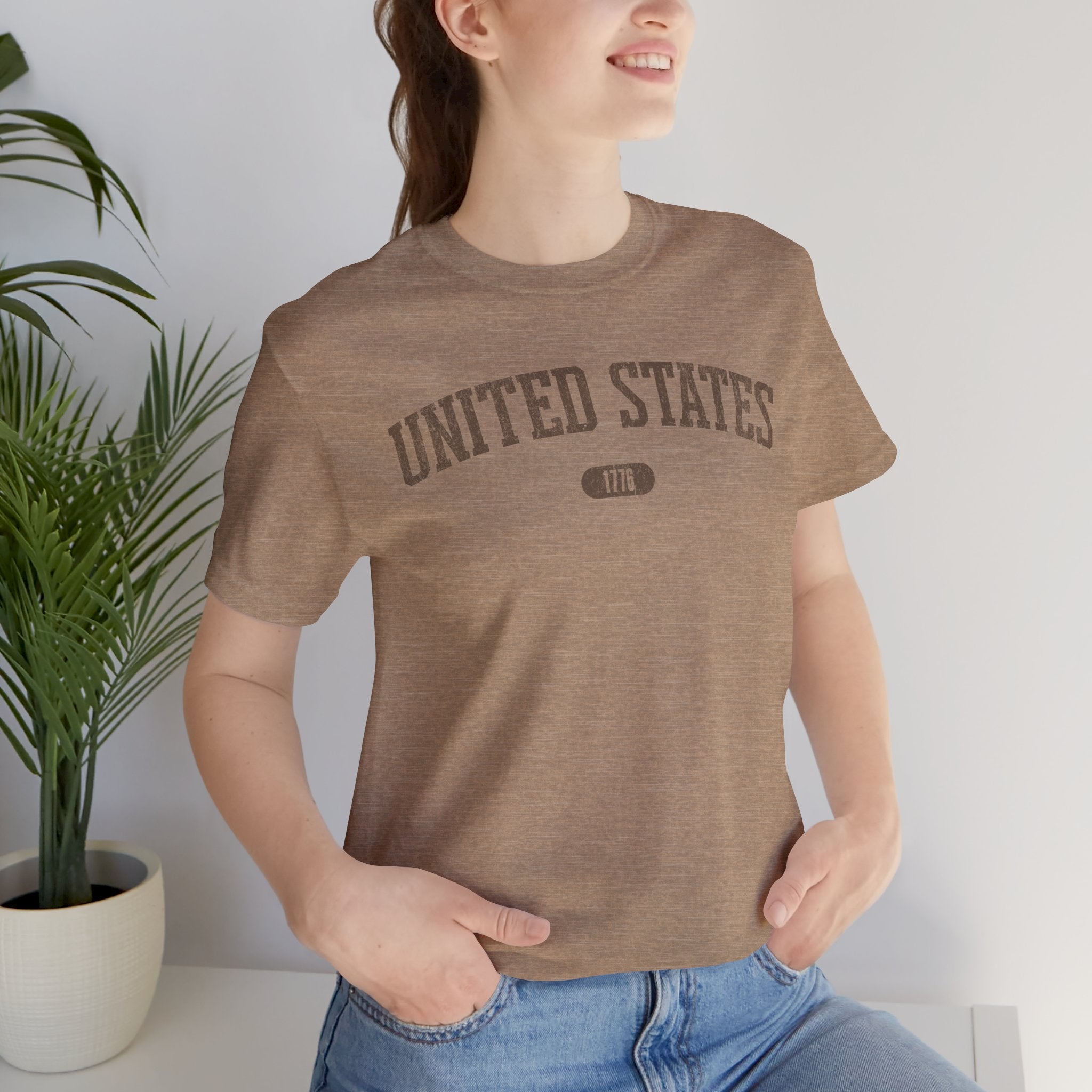 United States 1776 Vintage Collegiate T-Shirt – Brown Graphic – Neutrals
