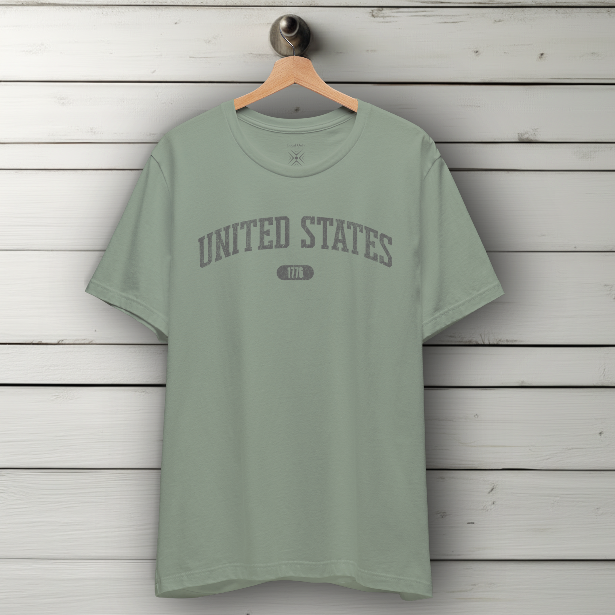 United States 1776 Vintage Collegiate Premium T-Shirt – Gray Graphic – Colorful