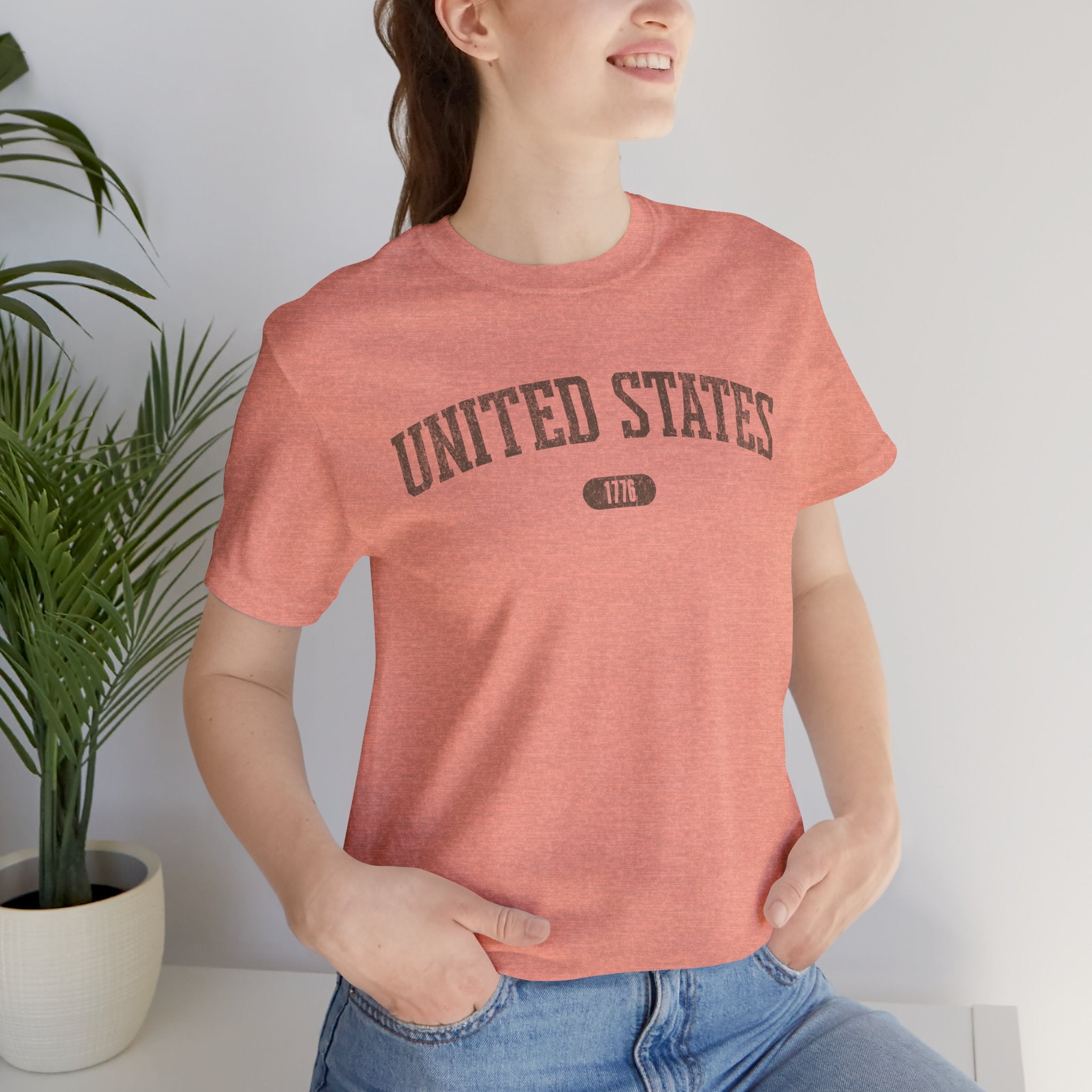 United States 1776 Vintage Collegiate T-Shirt – Brown Graphic – Colorful